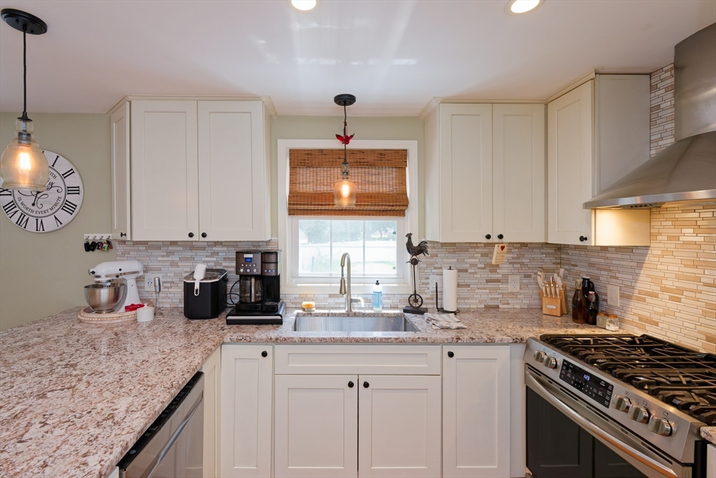 2 Rivers Edge Road, Unit 2 Blackstone, MA 01504 - Photo 5 of 35 Gallery Image 5