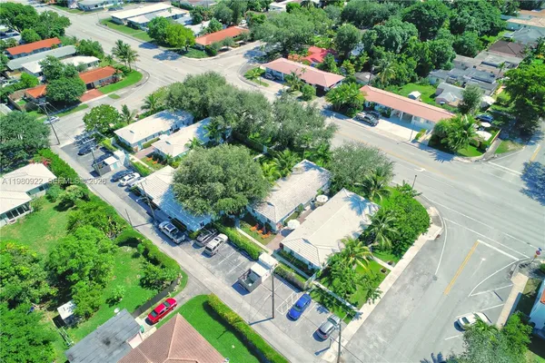 $1,675 | 8824 Northeast 2nd Avenue, Unit 8824, El Portal, FL 33138