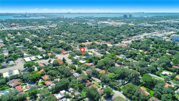 $1,675 | 8824 Northeast 2nd Avenue, Unit 8824, El Portal, FL 33138