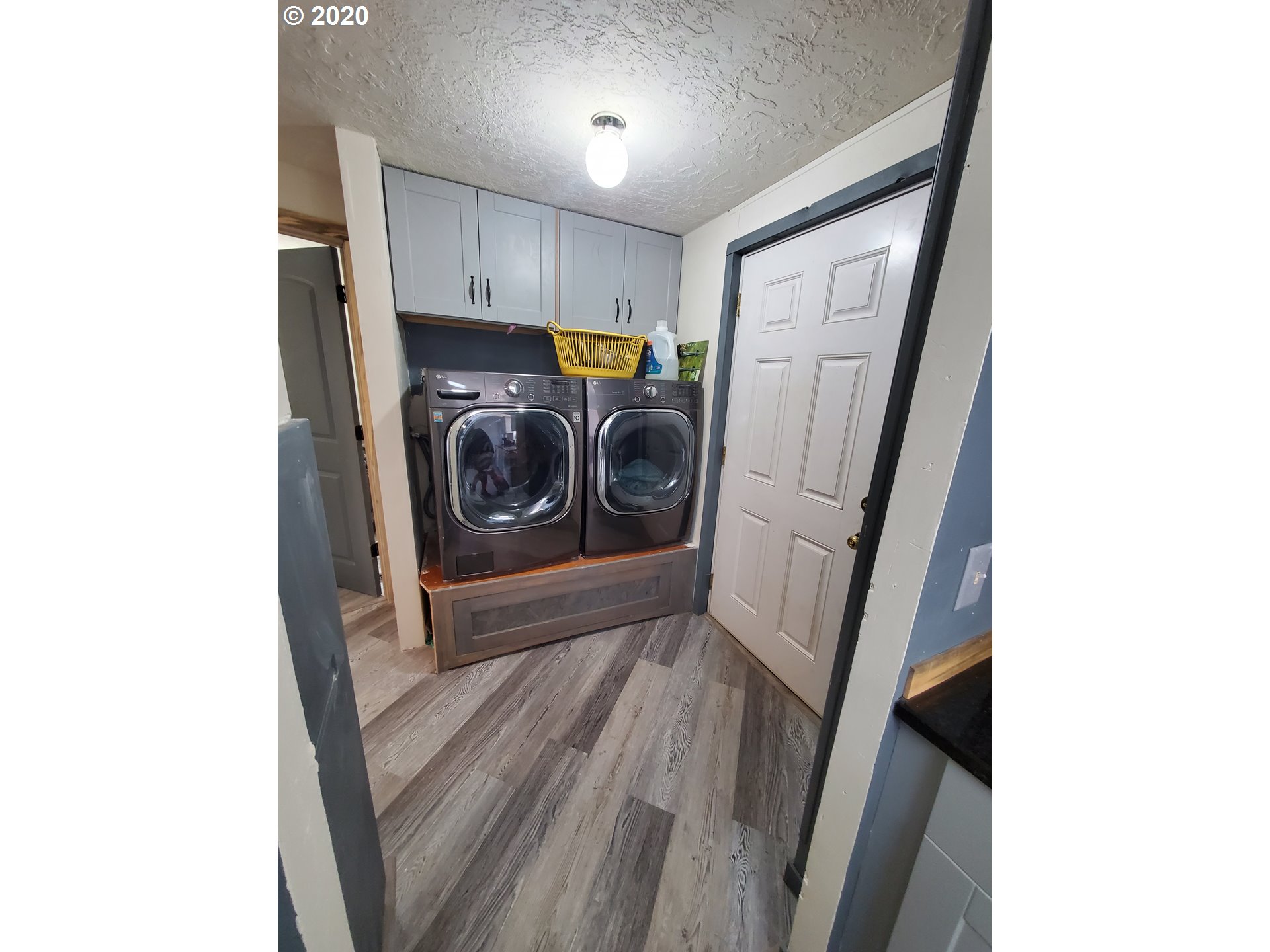 4331 Daisy Street Springfield, OR 97478 - Photo 8 of 18