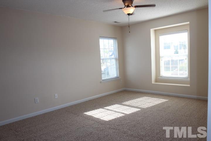2916 Roundleaf Court Raleigh, NC 27604 - Photo 8 of 14
