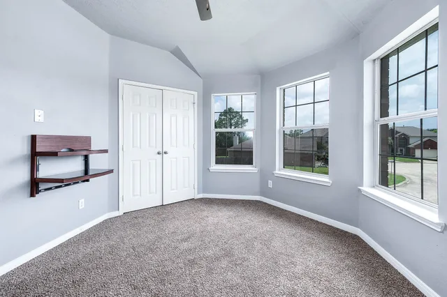 $3,200 | 3720 Armand Drive, Dickinson, TX 77539