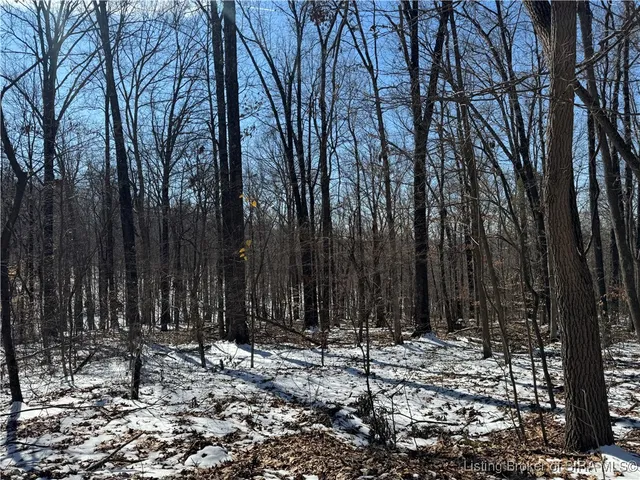 $263,059 | 3 In-237, English, IN 47118