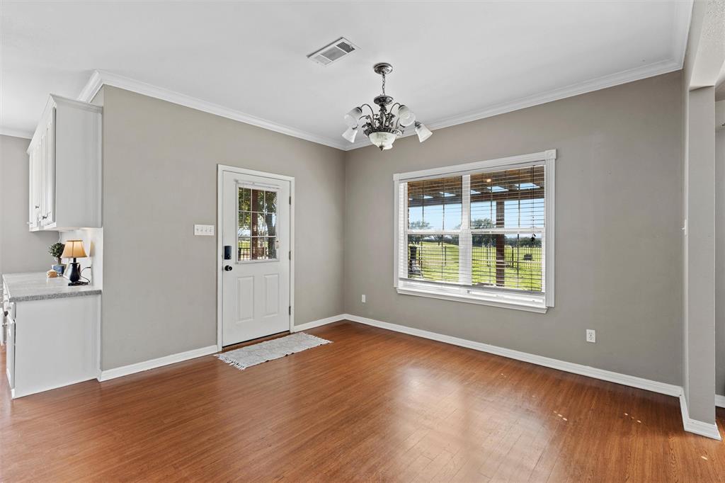 8617 Jonquil Drive Waco, TX 76708 - Photo 13 of 37