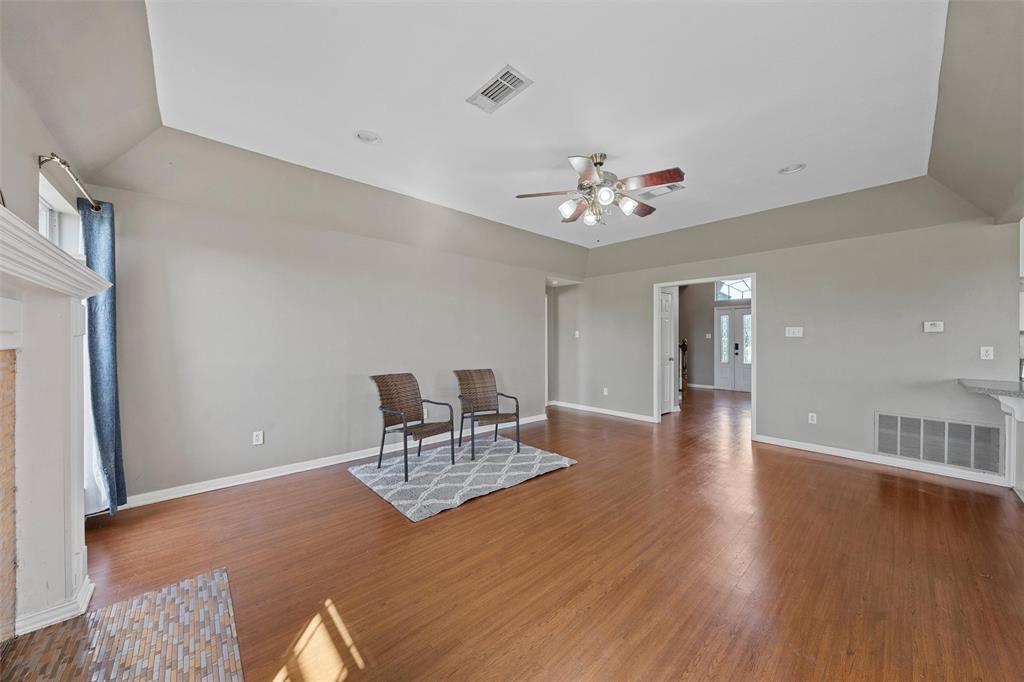 8617 Jonquil Drive Waco, TX 76708 - Photo 8 of 37