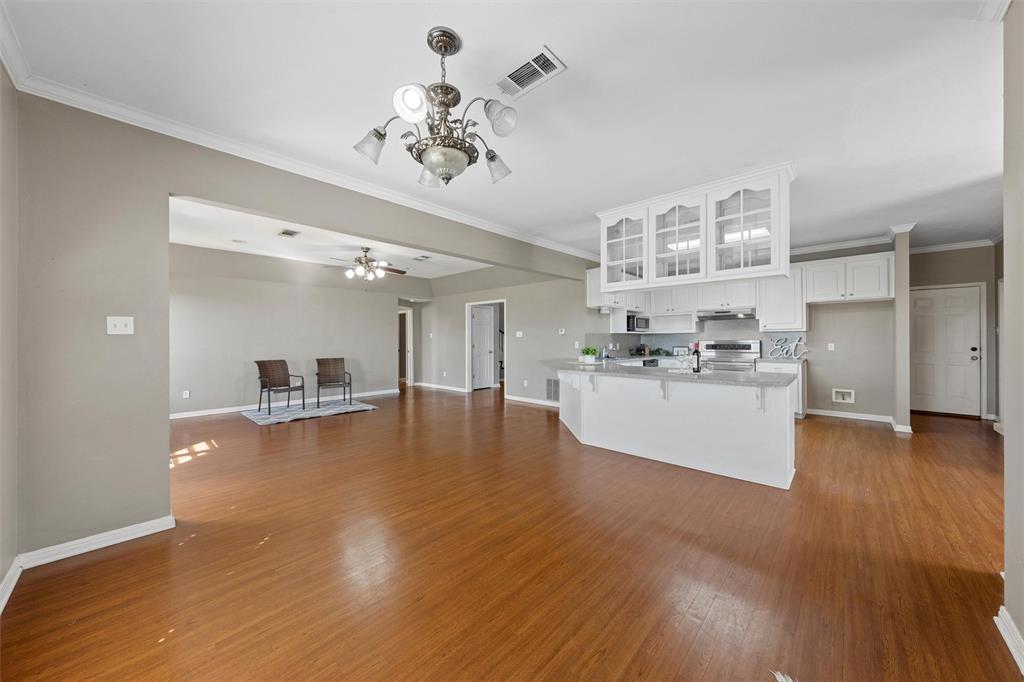 8617 Jonquil Drive Waco, TX 76708 - Photo 9 of 37