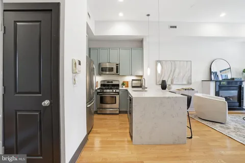 $610,000 | 1127 6th Street Northwest, Unit 200, Washington, DC 20001