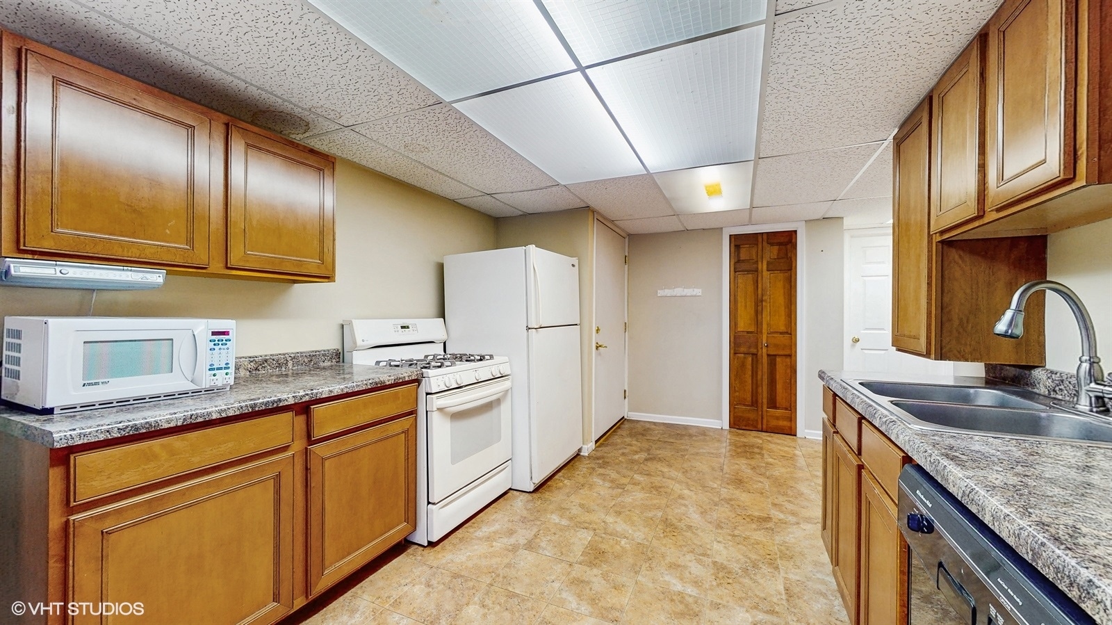 6320 Rowland Road Huntley, IL 60142 - Photo 24 of 41