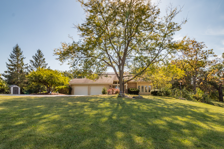 6320 Rowland Road Huntley, IL 60142 - Photo 3 of 41