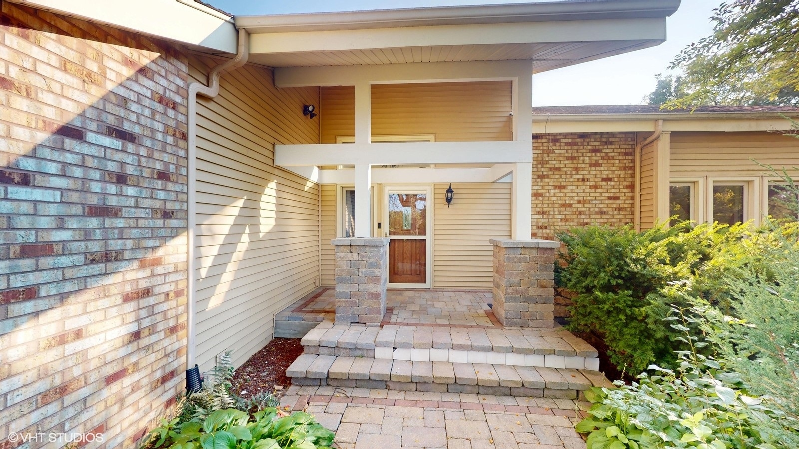 6320 Rowland Road Huntley, IL 60142 - Photo 4 of 41