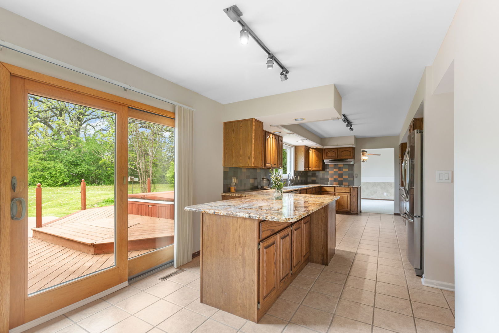 6320 Rowland Road Huntley, IL 60142 - Photo 10 of 41
