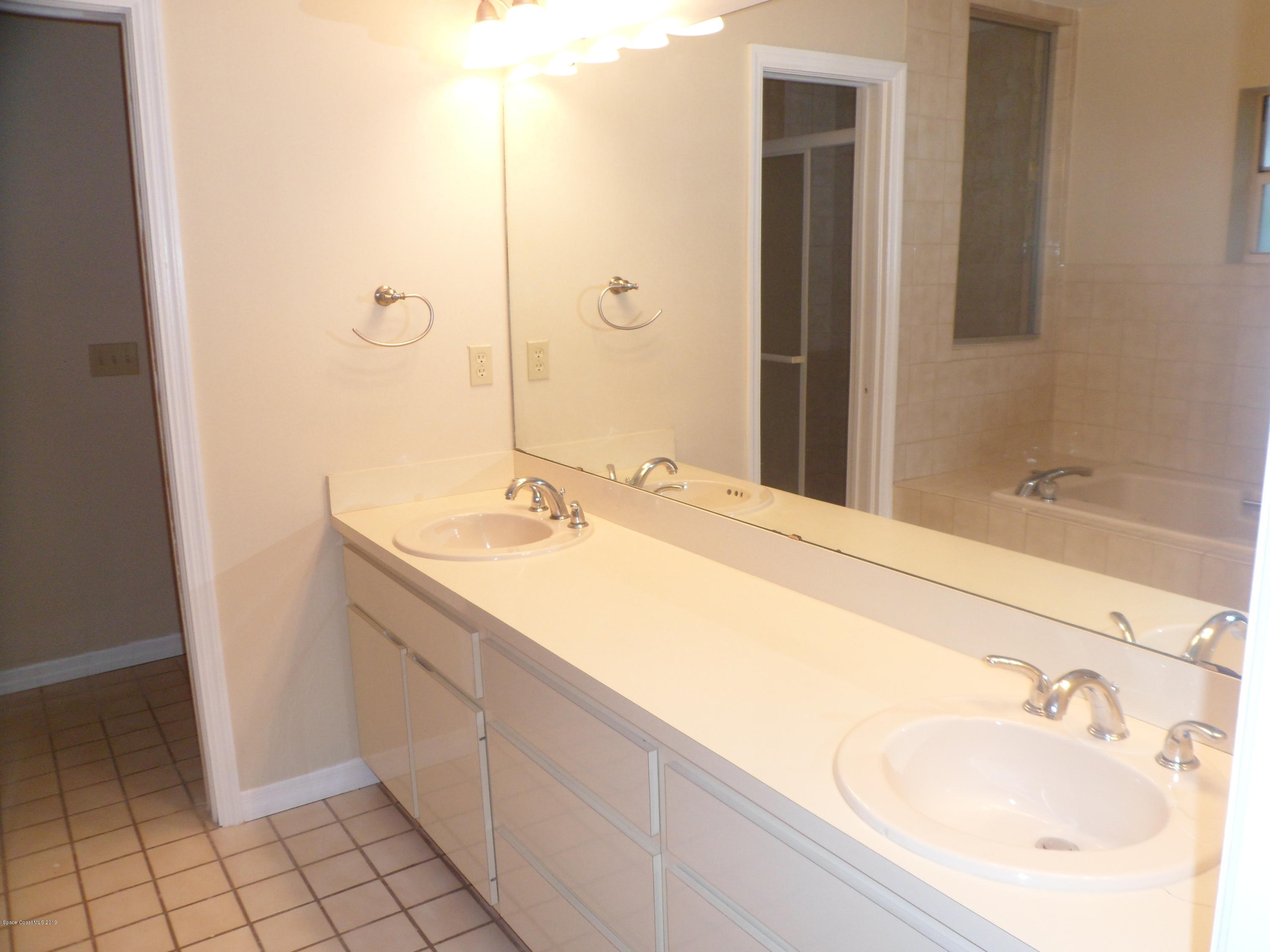 3403 Palomino Road Melbourne, FL 32934 - Photo 17 of 37 SAM_8470