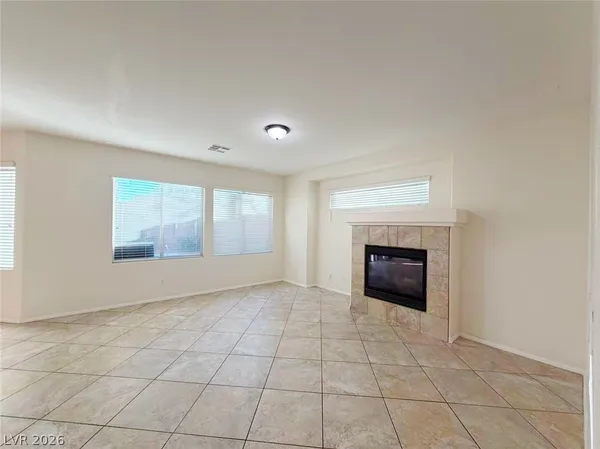 $2,295 | 7473 Glorious Sun Drive, Las Vegas, NV 89178