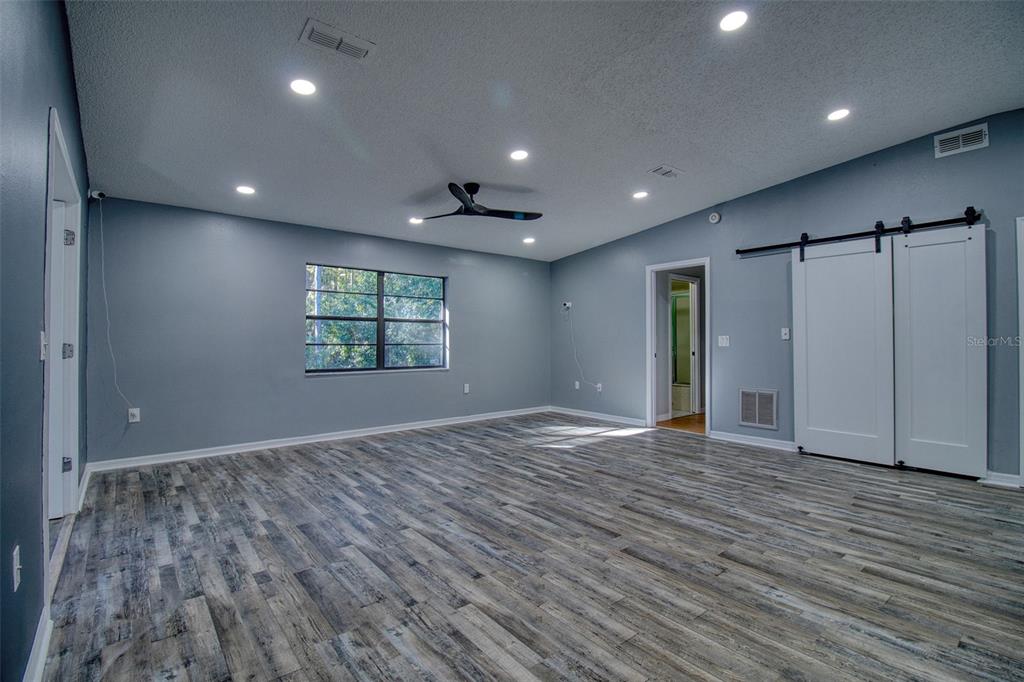 8122 Matthew Drive New Port Richey, FL 34653 - Photo 6 of 25