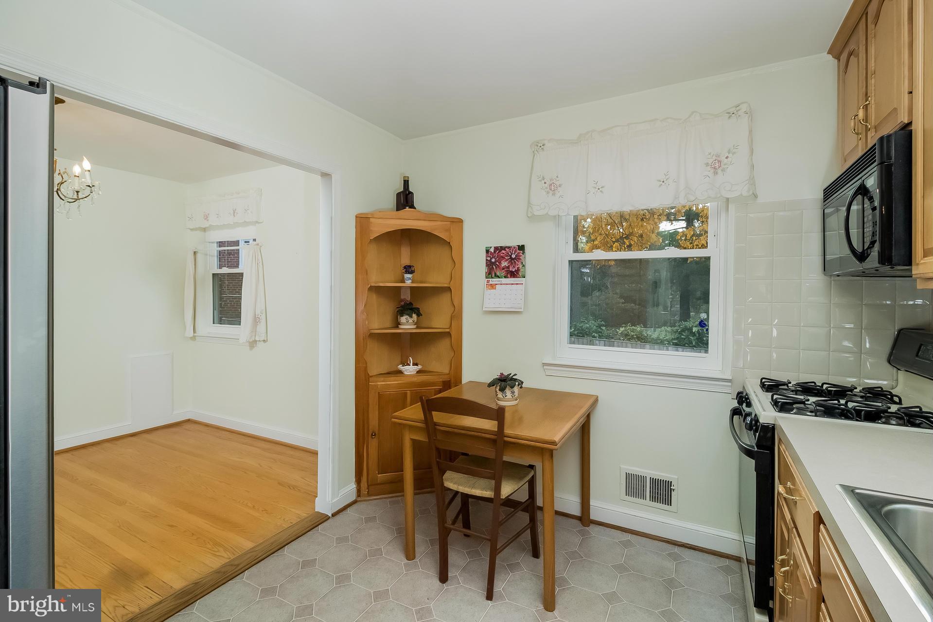 2718 Arcola Avenue Silver Spring, MD 20902 - Photo 7 of 30 Kitchen