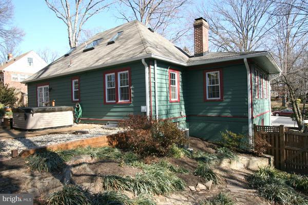 8006 Piney Branch Road Silver Spring, MD 20910 - Photo 6 of 30 Exterior (Rear)