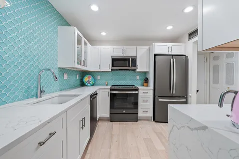 $599,000 | 3520 South Ocean Boulevard, Unit L402, South Palm Beach, FL 33480