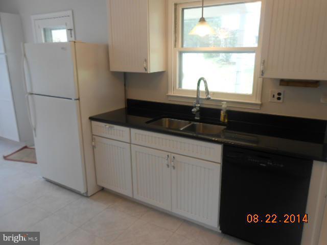 13103 Venango Road Fort Washington, MD 20744 - Photo 7 of 29 Kitchen