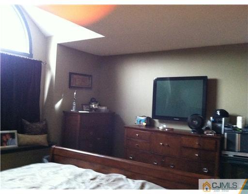 534 Edpas Road New Brunswick, NJ 08901 - Photo 14 of 25