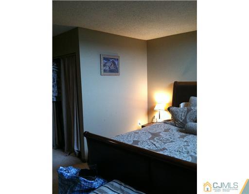 534 Edpas Road New Brunswick, NJ 08901 - Photo 15 of 25