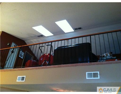 534 Edpas Road New Brunswick, NJ 08901 - Photo 4 of 25