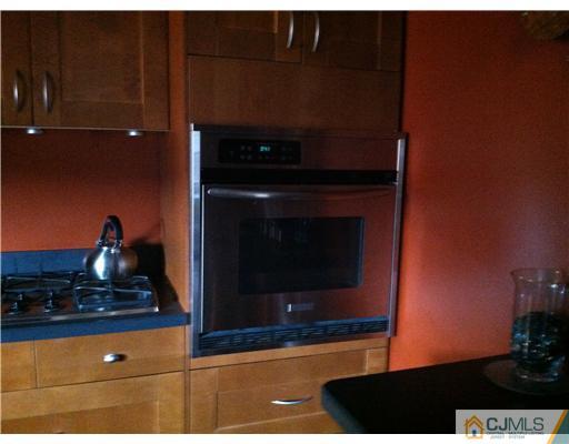 534 Edpas Road New Brunswick, NJ 08901 - Photo 8 of 25