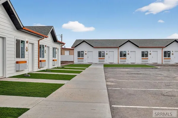 $1,590,000 | 64 North 3rd West, Unit 100S, Rexburg, ID 83440