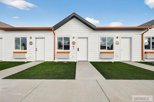 $1,590,000 | 64 North 3rd West, Unit 100S, Rexburg, ID 83440