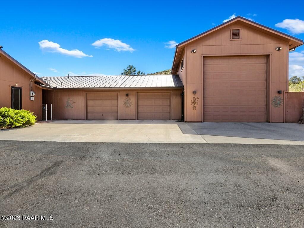 14770 North Brenda Road Prescott, AZ 86305 - Photo 33 of 37 032_Garage