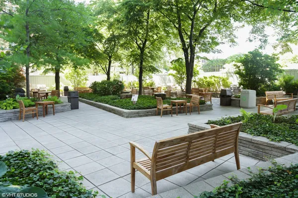 $2,200 | 3600 North Lake Shore Drive, Unit 2305, Chicago, IL 60613