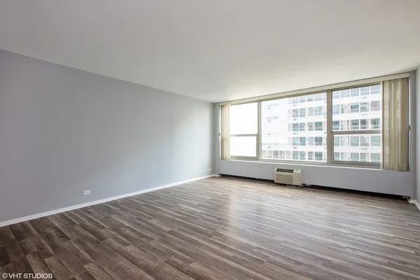 $2,200 | 3600 North Lake Shore Drive, Unit 2305, Chicago, IL 60613