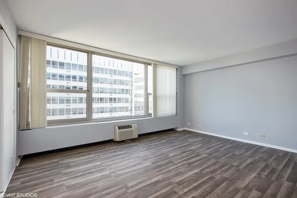 $2,200 | 3600 North Lake Shore Drive, Unit 2305, Chicago, IL 60613