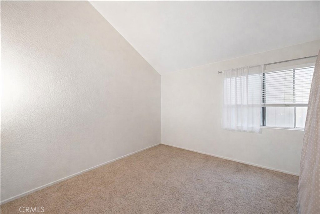 334 South Walnut Avenue Brea, CA 92821 - Photo 18 of 33