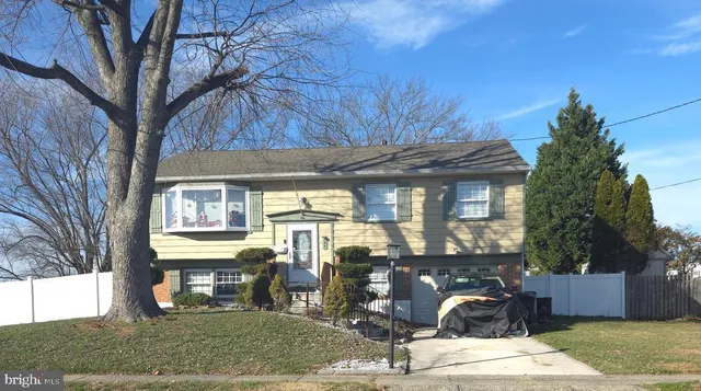 $375,000 | 139 Fairmount Avenue, Blackwood, NJ 08012