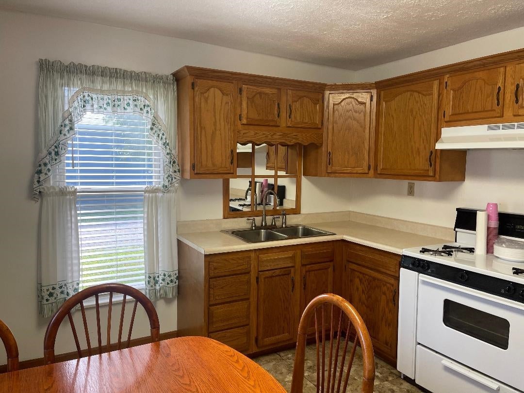 4641 Bradley Road Huntington, WV 25704 - Photo 6 of 16 Gallery Image 6