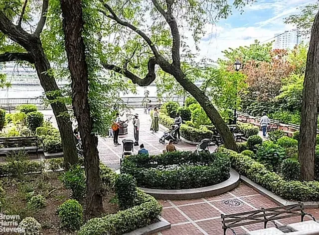 $1,675,000 | 430 East 57th Street, Unit 11D | Sutton Place