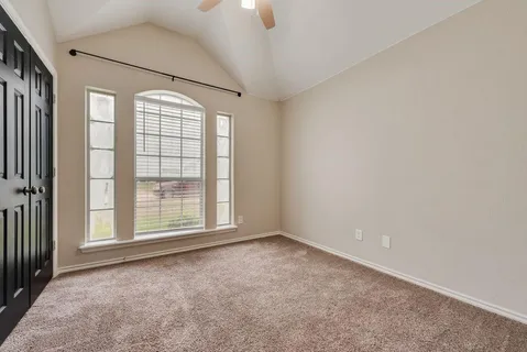 $325,000 | 1820 Sand Stone Drive, Sanger, TX 76266