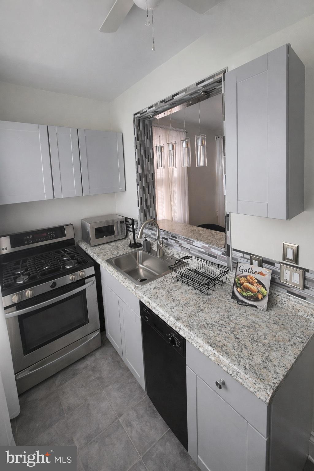 1122 Columbia Road Northwest Washington, DC 20009 - Photo 12 of 42 Second level kitchen