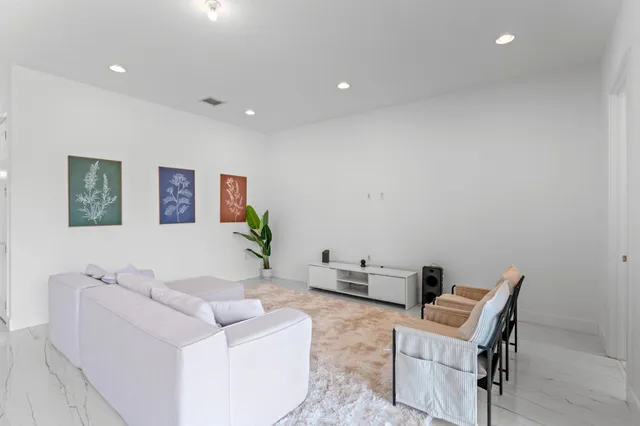 $14,500 | 17117 Teton River Road, Boca Raton, FL 33496