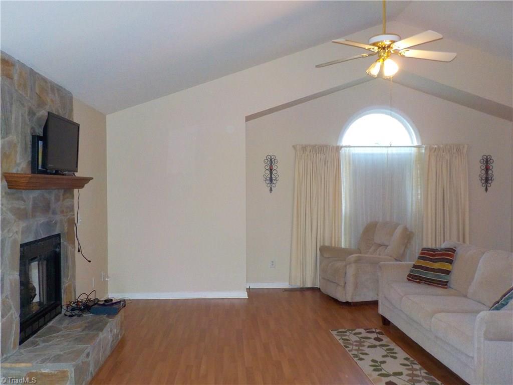 160 Farmview Road Madison, NC 27025 - Photo 3 of 15