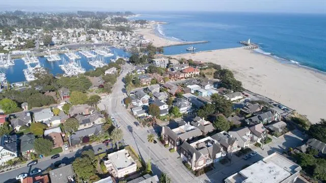 $9,800 | 122 2nd Avenue, Santa Cruz, CA 95062