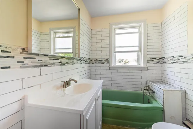 $465,000 | 121 Palm Street, Nashua, NH 03060