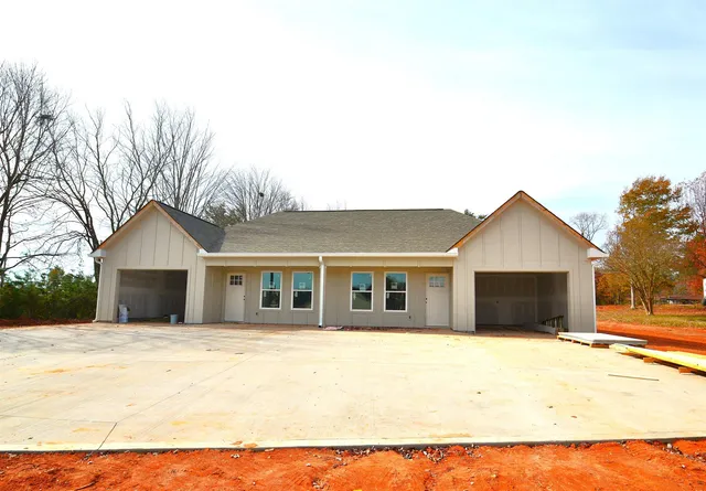 $449,900 | 8999-9001 Highway 9, Inman, SC 29349