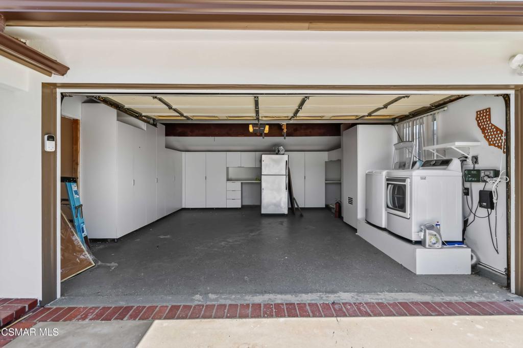 1651 Kay Avenue Simi Valley, CA 93063 - Photo 18 of 27