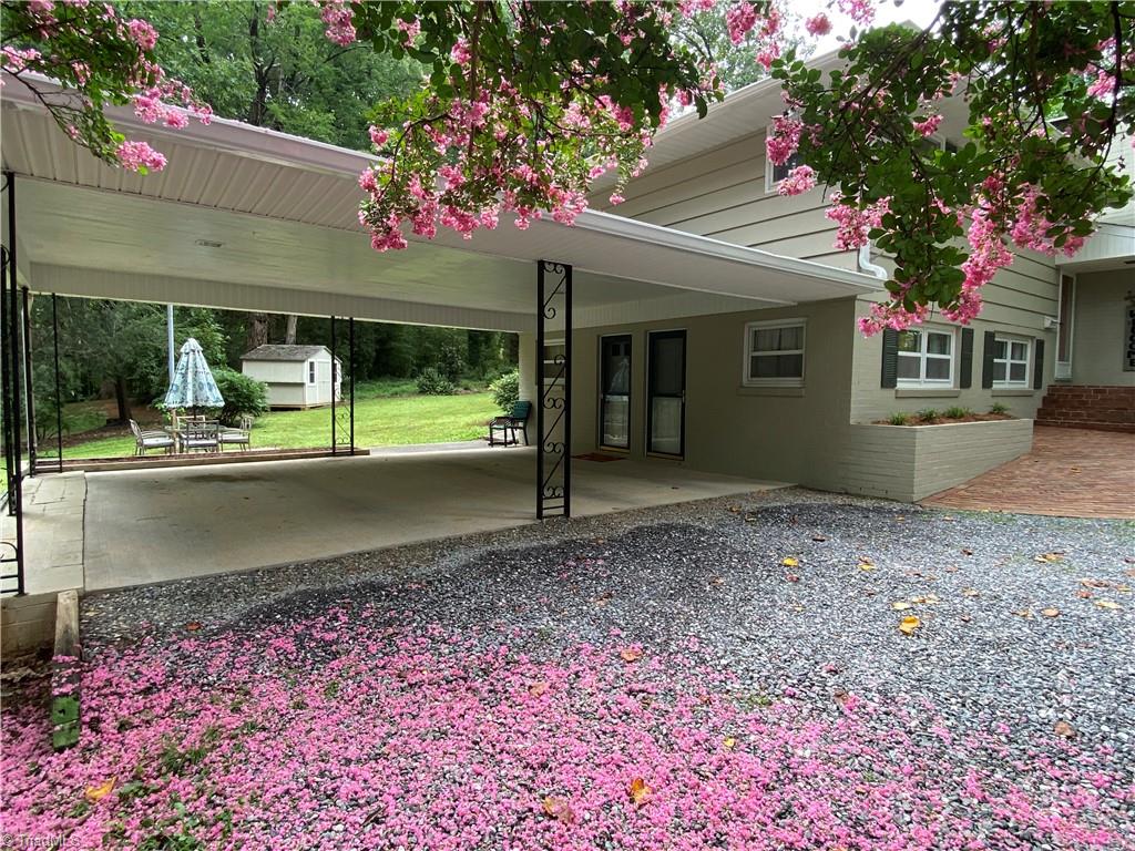 317 Kyle Road Winston-Salem, NC 27104 - Photo 7 of 47 Gallery Image 7
