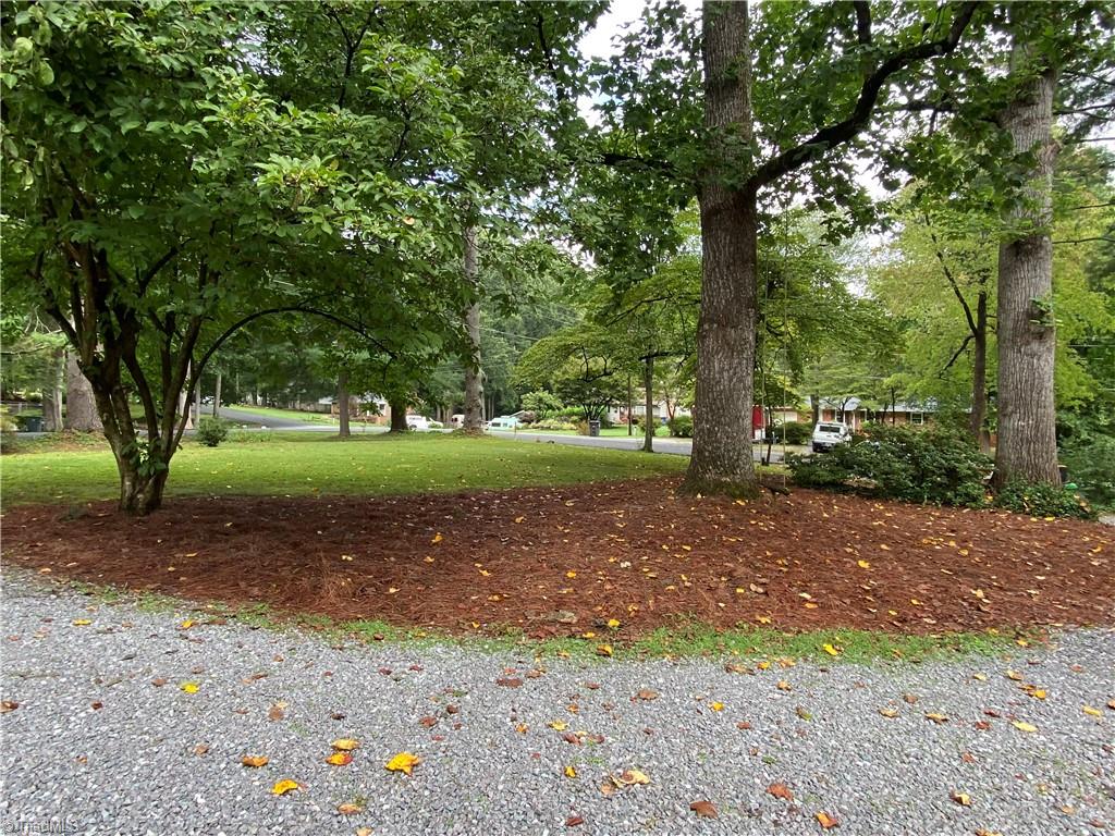 317 Kyle Road Winston-Salem, NC 27104 - Photo 8 of 47 Gallery Image 8