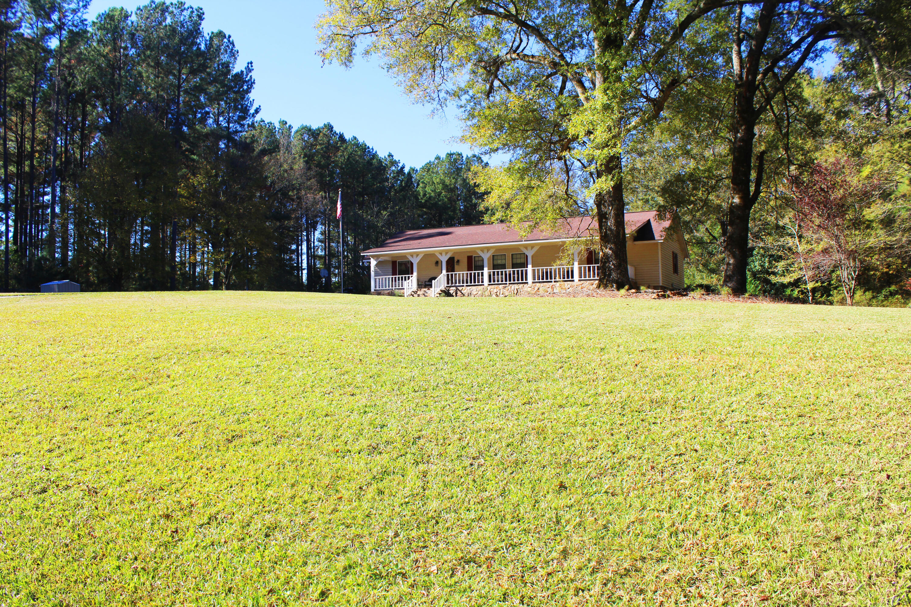 1511 Central Rd Extension Thomson, GA 30824 - Photo 2 of 29 IMG_8827