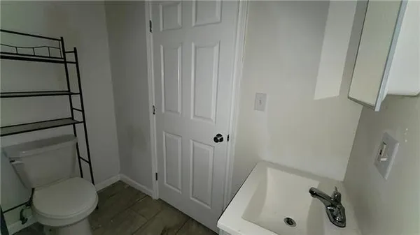 $1,000 | 919 Andry Street, Unit B, New Orleans, LA 70117