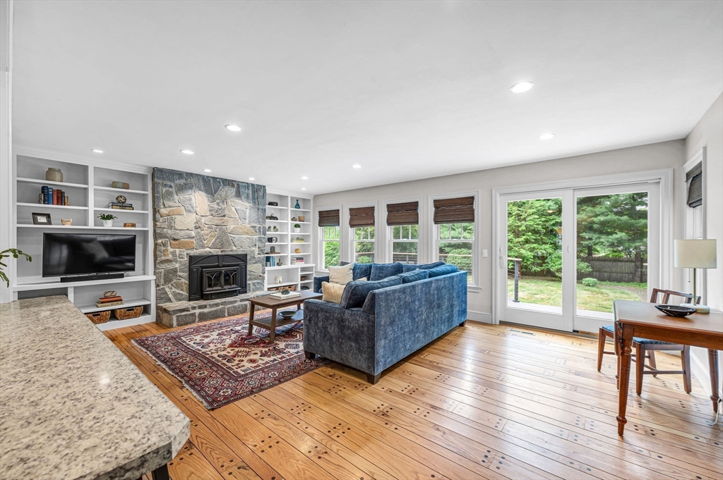 28 Brittany Road Longmeadow, MA 01106 - Photo 7 of 40