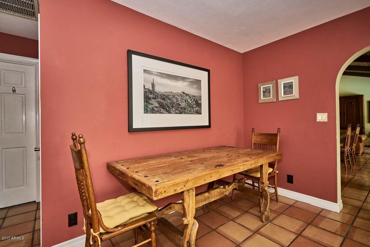 621 West Ocotillo Road Phoenix, AZ 85013 - Photo 20 of 52 Kitchen-Breakfast Nook